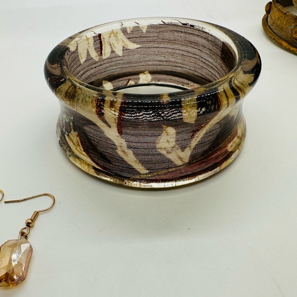 Wide Bracelet & Crystal Necklace Set - Picture 5 of 16